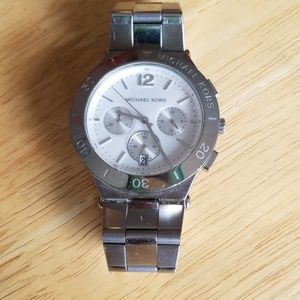 Michael Kors MK5932 Wyatt Stainless Steel Watch